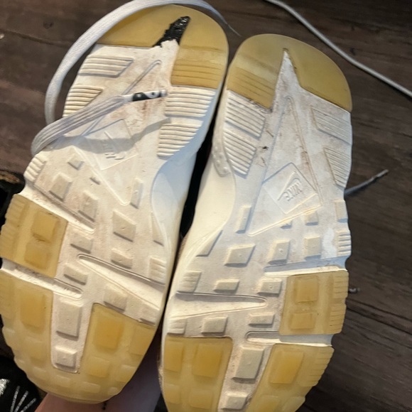 Nike kids huaraches - Picture 2 of 2